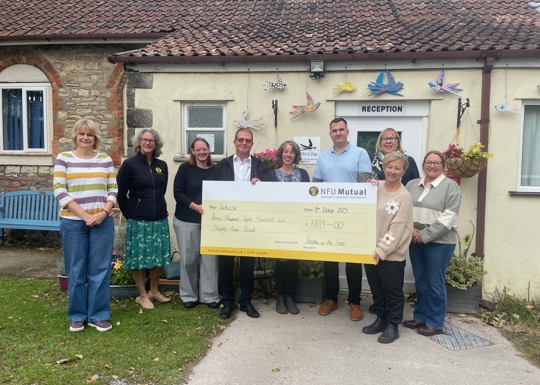 agency giving fund photo